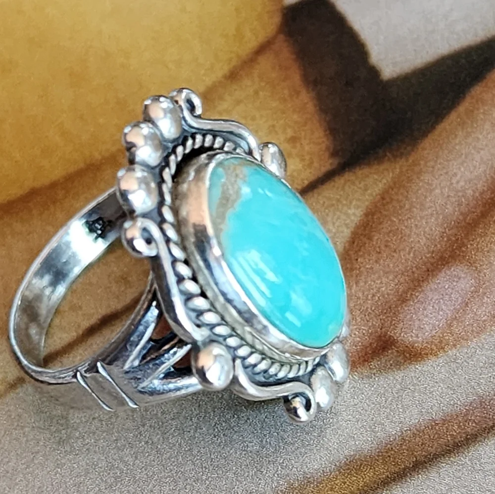 GENUINE turquoise and Sterling Silver Statement Ring Size 6 - Picture 2 of 6